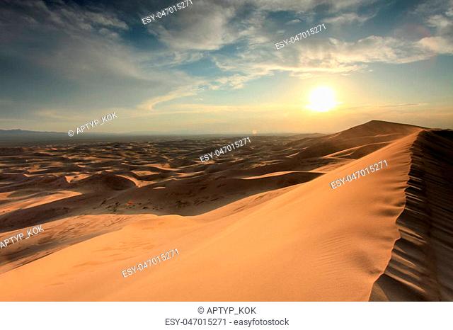Sunset over the Gobi desert, dune Hongoryn, Mongolia