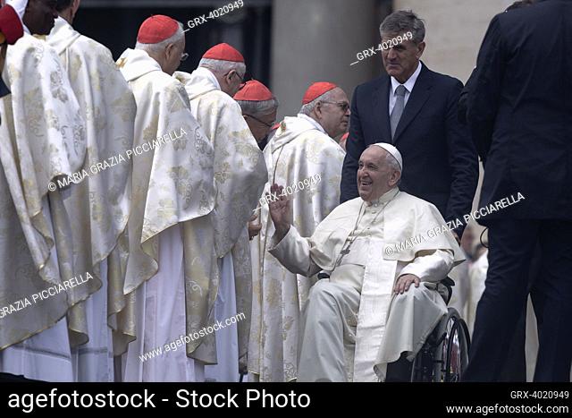 Vatican City, Vatican, 04 September 2022. Pope Francis Greets the cardinals et the end of a mass for the beatification of Pope John Paul I in Saint Peter's...