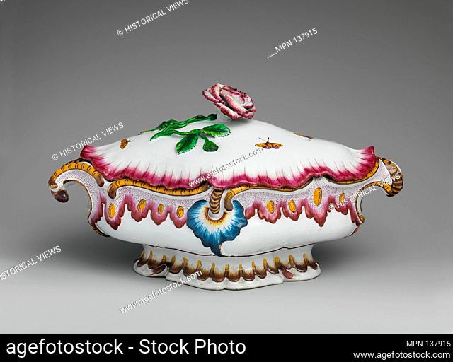 Tureen. Date: ca. 1750; Culture: French, Strasbourg; Medium: Faience (tin-enameled earthenware); Dimensions: Overall (confirmed): 8 1/2 x 15 1/2 x 8 3/4 in
