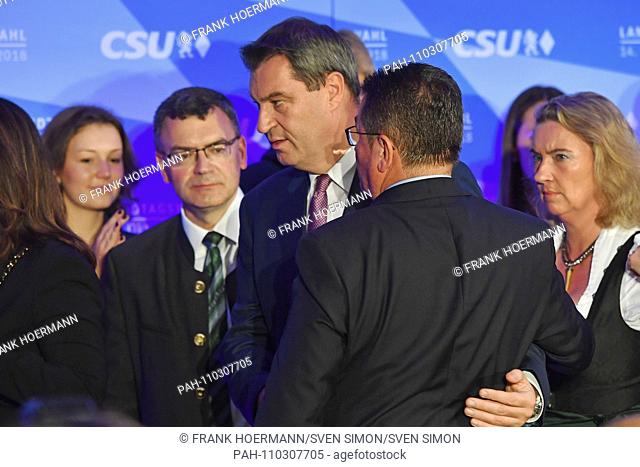 Markus SOEDER (Prime Minister of Bavaria) and his cabinet members are at a loss and disappointed after the first extrapolation