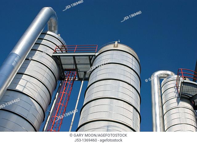 Ethanol plant distillation process equipment with beer column, rectifier, side stripper l-rRichardton, North Dakota