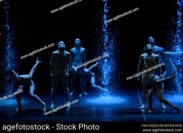 PRODUCTION - 02 February 2023, Saxony-Anhalt, Magdeburg: The ballet from the Magdeburg Theater rehearses a scene from the piece ""Le Sacre du Printemps"" at the...