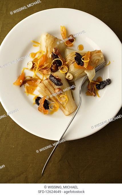 Chicory with orange and hazelnuts