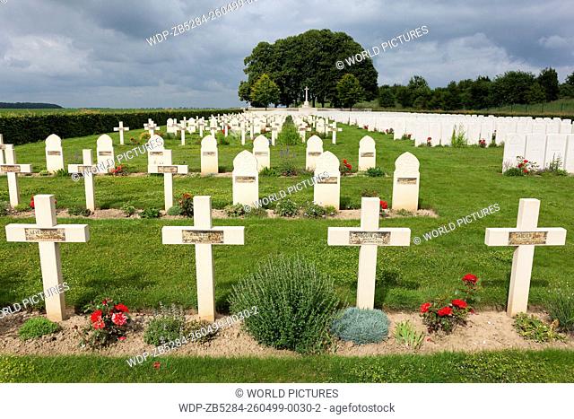 Crucifix Corner cemetery, Villers-Bretonneux, Somme, Pas-de-Calais, Picardy, France