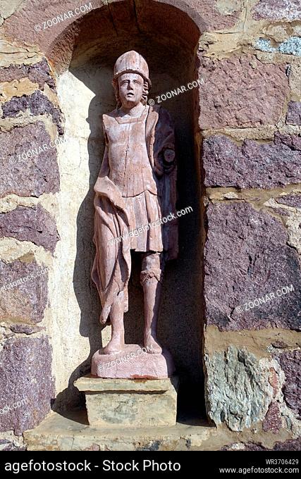 Kirche St. Kathrein in der Scharte - Skulptur in der Aussenmauer, Hafling, Südtirol, Italien