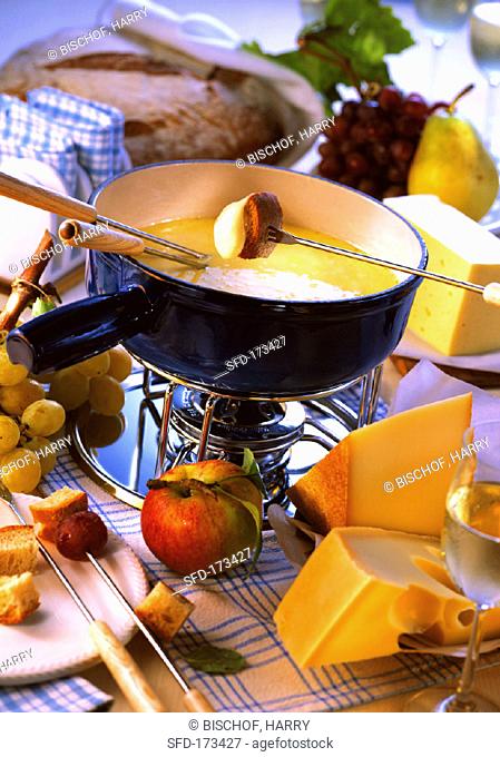 Cheese fondue and ingredients