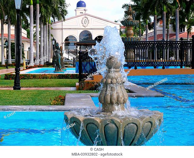 Mexico, Yucatan, Playa Del Carmen, Hotel-Riu-Palace-Mexico, park, wells, Latin America, Playacar, coast, hotellery, tourism, hotel, hotel-installation, lawn