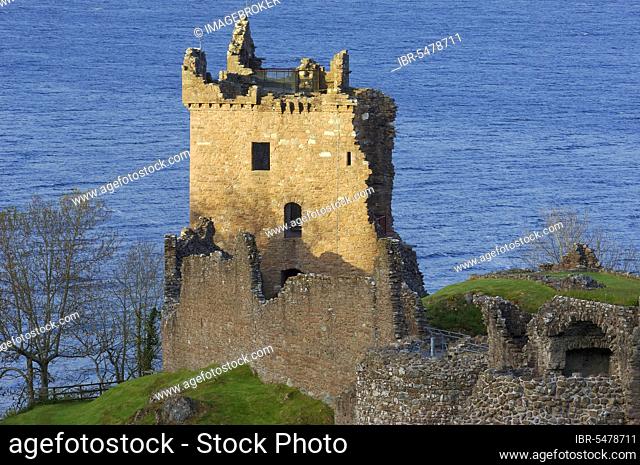 Urquhart Castle Ruins, Loch Ness, Highlands, Scotland, Urquhart Castle, Scottish Highlands