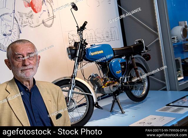 10 July 2020, Saxony, Zwickau: The designer Karl Clauss Dietel stands in the central exhibition of the 4th Saxon State Exhibition next to his moped S50