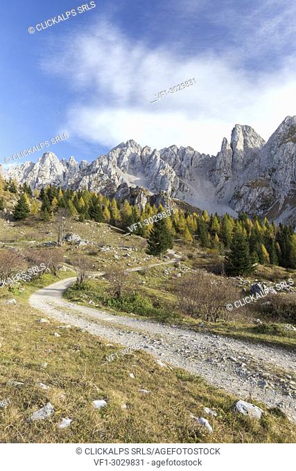 Trail to the Cimone della Bagozza And Campelli di Schilpario, Schilpario, Val di Scalve, Bergamo district, Lombardy, Italy, Southern Europe