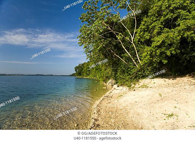 Shore of Lago Peten Itza
