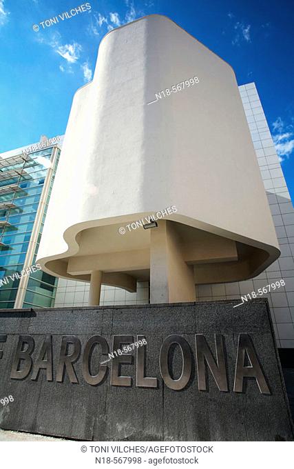 MACBA (Museu d'Art Contemporani de Barcelona) by Richard Meier, Barcelona. Catalonia, Spain