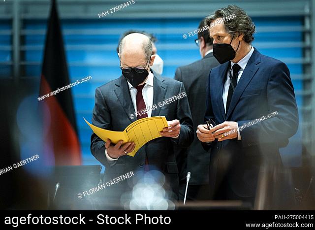 (LR) Olaf Scholz (SPD), Chancellor, and Jens Ploetner, Foreign and Security Policy Advisor to Chancellor Scholz, pictured during the weekly cabinet meeting in...