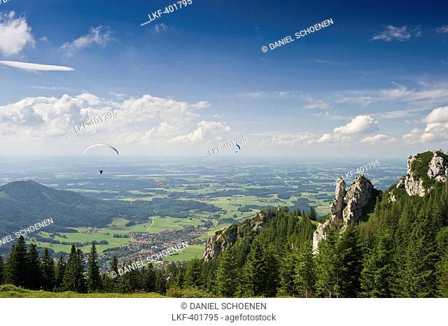 Paragliders near Kampenwand, Aschau, Chiemgau, Bavaria, Germany