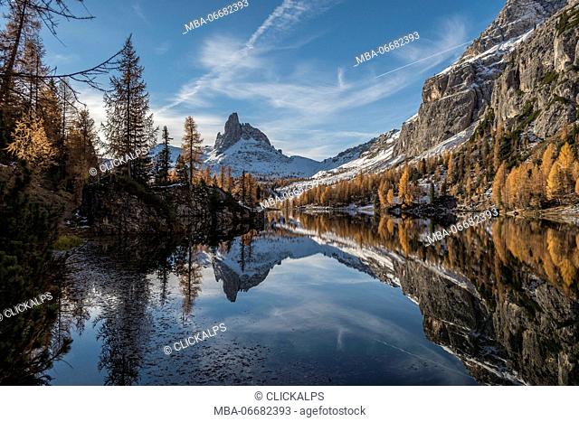 Federa lake, Becco di mezzodi, Croda da Lago, Cortina d'Ampezzo, Belluno, Veneto, Italy. Becco di mezzodi