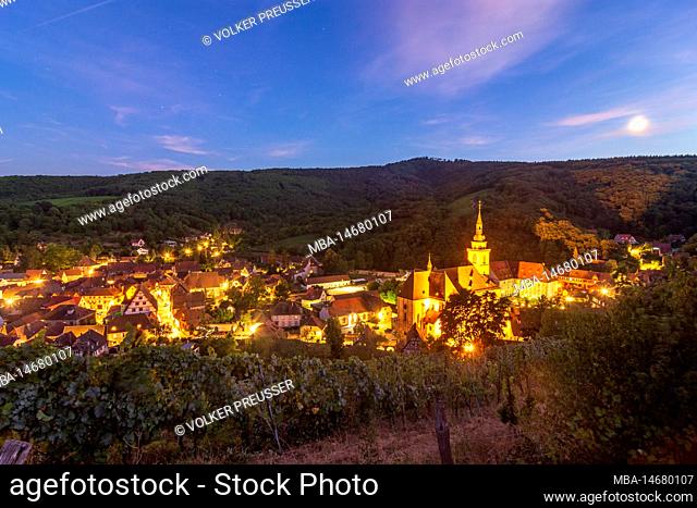 Andlau, village Andlau, vineyards, Vosges Mountains in Alsace (Elsass), Bas-Rhin (Unterelsass), France
