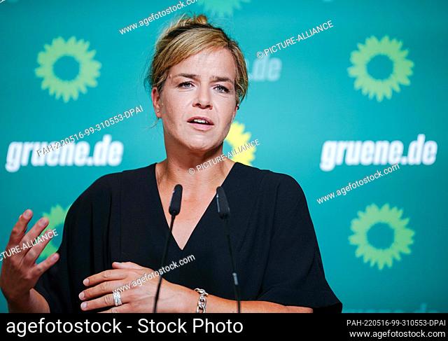 16 May 2022, Berlin: Mona Neubaur, state chairwoman of Bündnis 90/Die Grünen North Rhine-Westphalia and her party's top candidate for the state election