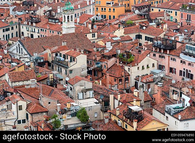 Detail eines Panoramablickes auf die Altstadt von Venedig - Italien
