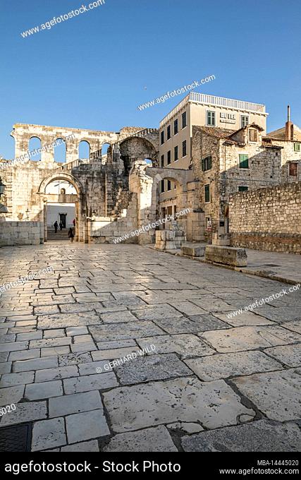 Diocletian's Palace Square, Silver Gate on the left, Split, UNESCO World Heritage Site, Split-Dalmatia County, Dalmatia, Croatia, Europe