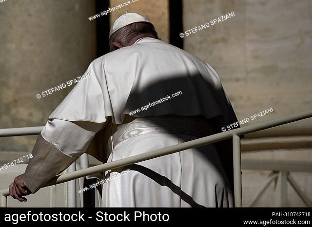 Pope Francis during a weekly general audience at Saint Peter's square on October 5, 2022. - vatican city state/State of the Vatican City/Vatikanstadt