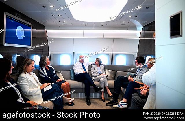 20 September 2023, Italy, Catania: German President Frank-Walter Steinmeier and his wife Elke Büdenbender sit in the plane on the way to Italy during a...