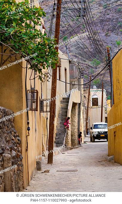 The mountain village of Bilad Sayt (Balad Sayt Village) is picturesquely situated on a slope of the Hajar Mountains (al Hajaral al Gharbi) in Oman