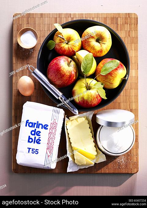 Ingredients to prepare apple Tarte Tatin