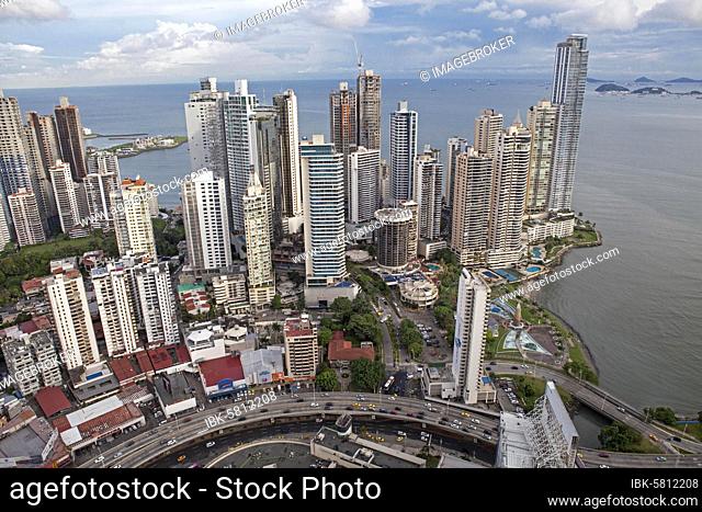 Skyscrapers in the district of Punta Paitilla in the bay of Panama City, Panama, Central America