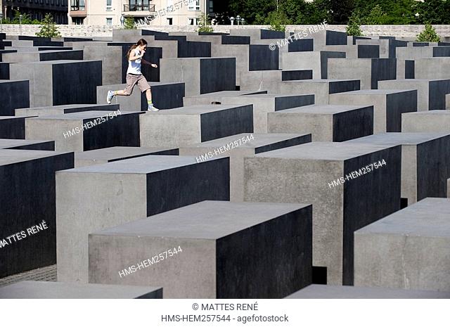 Germany, Berlin, Mitte District, Holocaust Mahnmal, Memorial to the Murdered Jews of Europe by the architect Peter Eisenmann