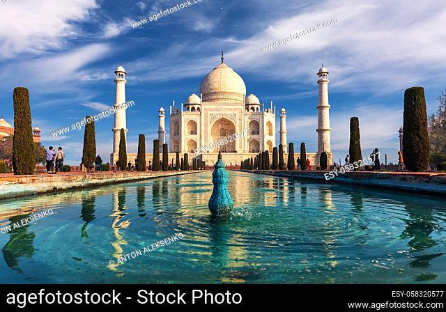Taj Mahal, famous place of visit in India, Uttar Pradesh, Agra