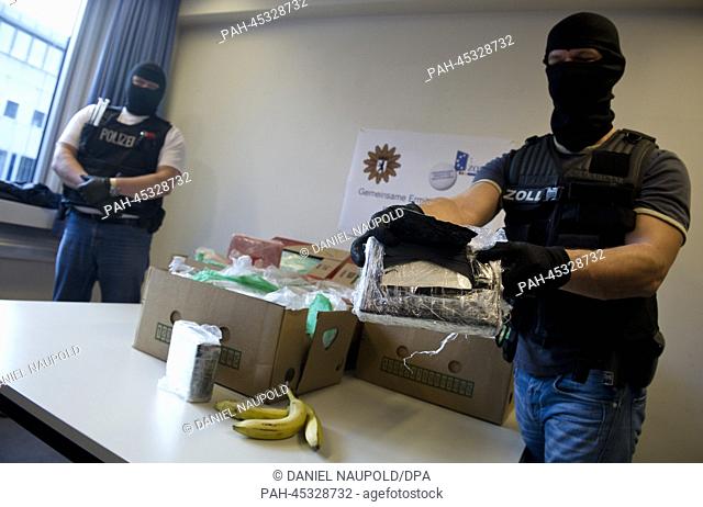 140 kilograms seized cocaine hidden in banana boxes is pictured in the State Office of Criminal Investigations in Berlin, Germany, 07 January 2014
