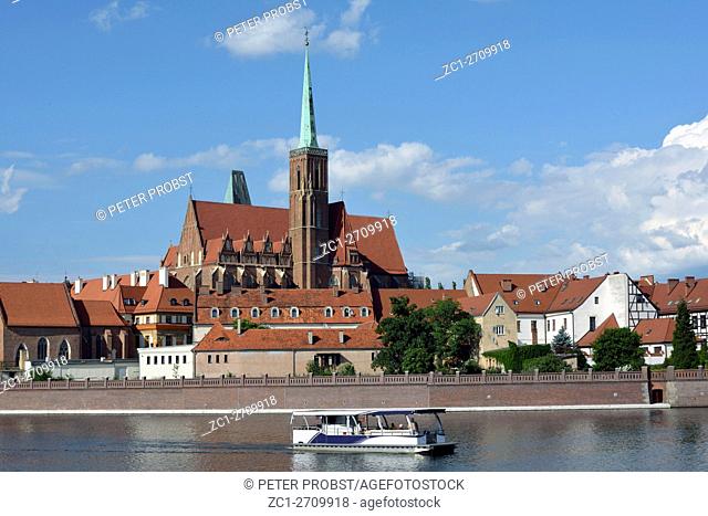 View over the Oder river to the Cathedral Island with the Holy Virgin Mary's Church of Wroclaw in Poland - Ostrow Tumski