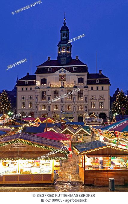 Christmas market, town hall, Lueneburg, Lower Saxony, Germany, Europe