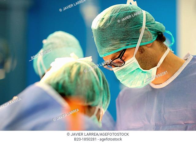 Abdominal Hernia Surgery, Surgeon, General Emergency Surgery, Operating Theatre, Donostia Hospital, San Sebastian, Donostia, Gipuzkoa, Basque Country, Spain
