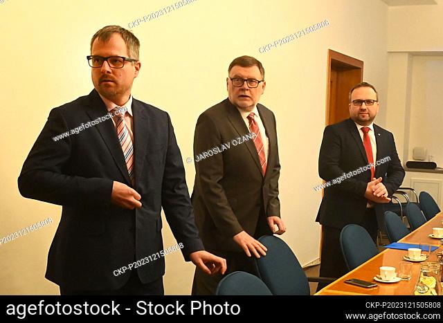 Labour and Social Affairs Minister Marian Jurecka (right) and Finance Minister Zbynek Stanjura (centre) attend a meeting to discuss current situation in...