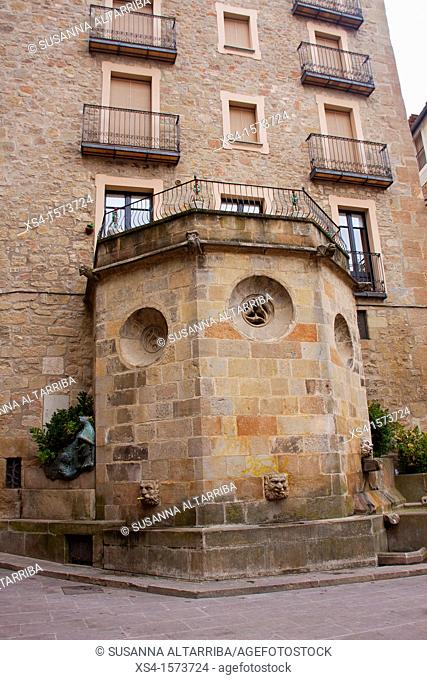 Fountain of Square of the Cathedral or Fountain the Church of Solsona, Fountain Gothic style of the fifteenth century. Solsona, Lleida, Catalonia, Spain, Europe