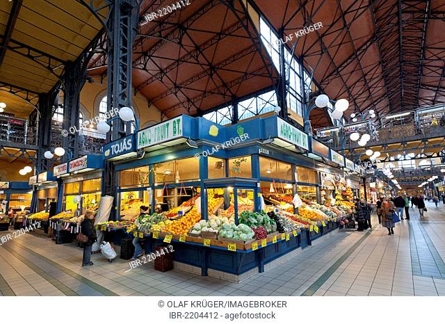 Stalls, Great Market Hall, Budapest, Hungary, Europe