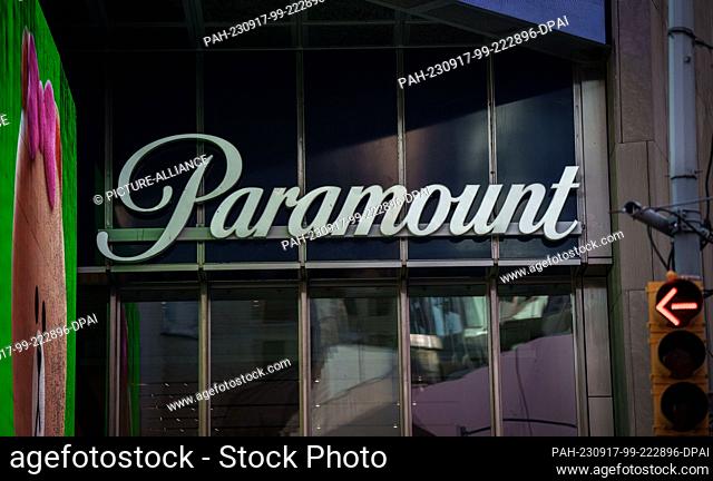 16 September 2023, USA, New York: The Paramount logo in Times Square, taken in Manhattan. Photo: Michael Kappeler/dpa. - New York/New York/USA