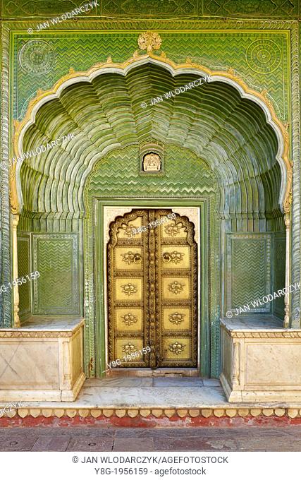 Art decorative entrance with door, Chandra Mahal, Jaipur City Palace, Jaipur, Rajasthan, India