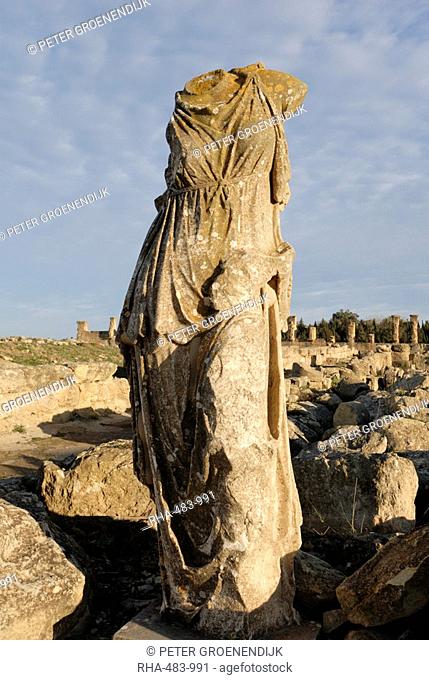 Statue, Cyrene, UNESCO World Heritage Site, Libya, North Africa, Africa