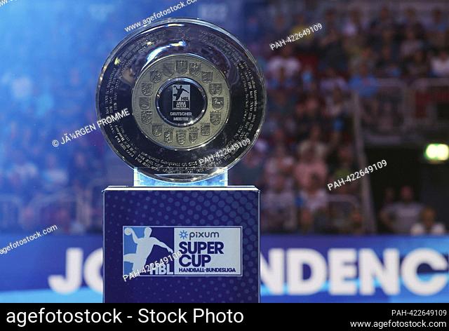firo: 08/23/2023 1st Bundesliga Handball Supercup final men THW Kiel - Rhein Neckar Lowen. DHB championship trophy, cut out with engraving record champion
