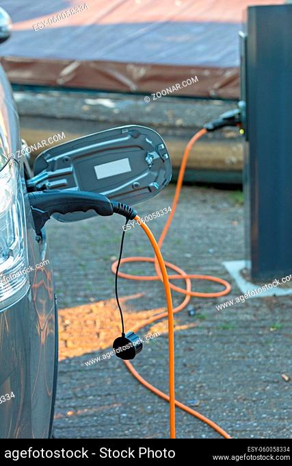 Plug in Electric Vehicle Charging at Street Power Box