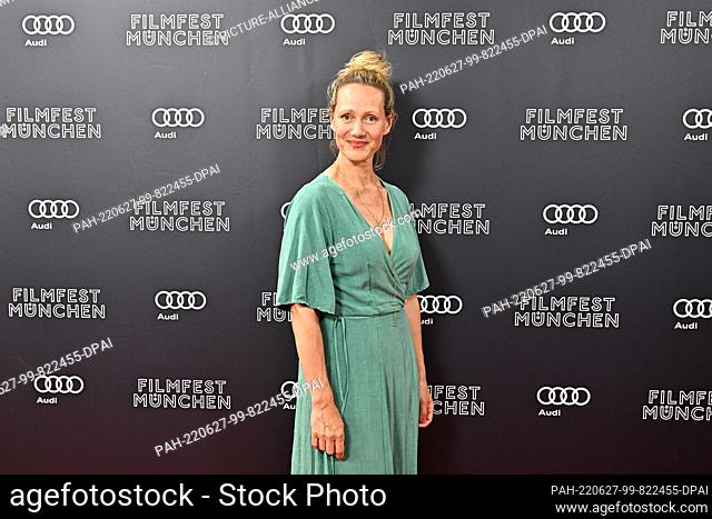 27 June 2022, Bavaria, Munich: Actress Anna Schudt at the photocall for the premiere of the film ""Laufen"" on the occasion of the Munich Film Festival at the...