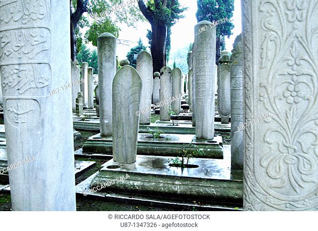 Turkey, Istanbul, Suleymaniye Mosque, Tombstones in the Cemetery