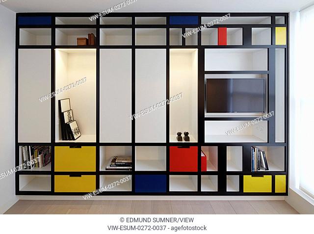 Spare room on 1st floor with Mondrian inspired bookcase. Notting Hill House, London, United Kingdom. Architect: Michaelis Boyd Associates Ltd, 2017