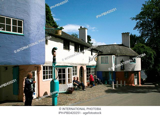 WalesGwyneddPortmeirion The Italianate Village overlooking the Glaslyn Estuary built by the late Hugh Clough Williams -Ellis - Peter Baker