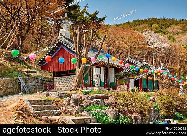 Baekunsa Temple, Incheon, Yeonjondo Island, South Korea, Korea, Asia