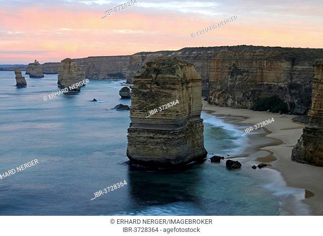 Twelve Apostles, viewed from the Great Ocean Road, Port Campbell National Park, Victoria, Australia