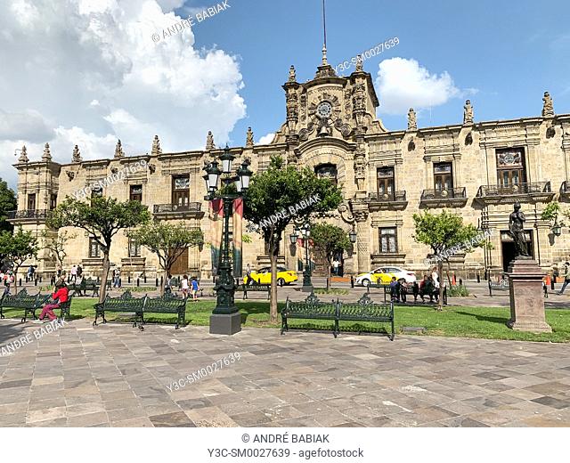 Plaza de Armas with Palacio de Gobierno del Estado de Jalisco (Jalisco State Government Palace) in the background. Guadalajara (GDL), Jalisco, Mexico