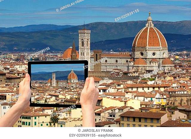 Historic center of Florence in tablet (Tuscany, Italy)